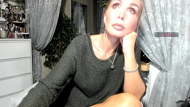 Aurora108 online show from 10/03/25, 09:38