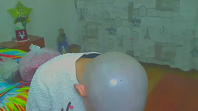 hotSANDRA STARR online show from 12/14/25, 12:39