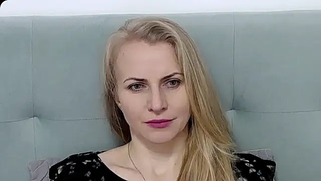 K  Adrienne online show from 03/23/26, 06:57