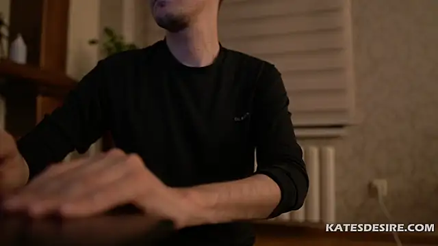 katesdesire online show from 06/25/26, 08:03