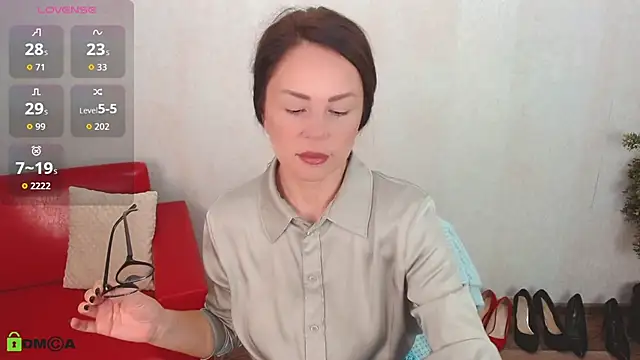 VickyGolden online show from 09/18/25, 05:21