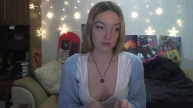 Snapshot of SecretSophia chatting on 02/19/25, 04:22 SecretSophia online show from 02/19/25, 04:22