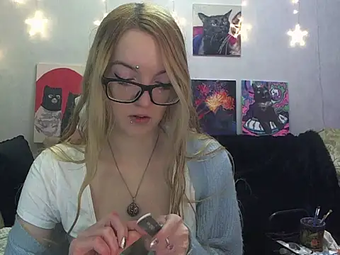 SecretSophia online show from 11/22/25, 08:51