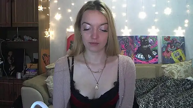 Snapshot of SecretSophia chatting on 01/04/25, 02:56 SecretSophia online show from 01/04/25, 02:56