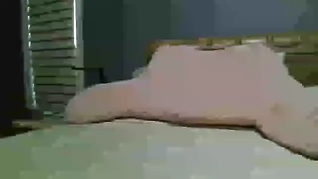 Lisaisluscious online show from 05/05/26, 02:20