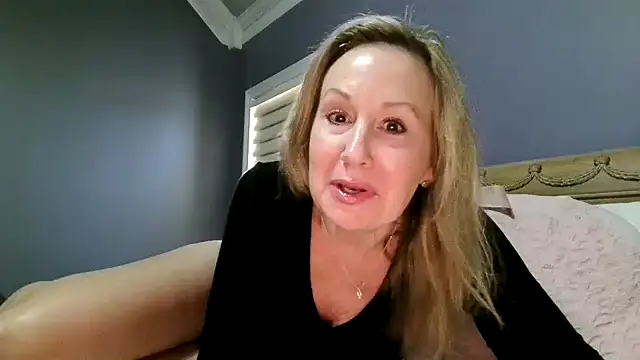 Lisaisluscious online show from 02/23/26, 02:39