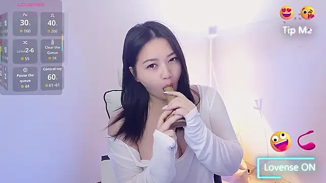 small Eva online show from 02/07/26, 03:31