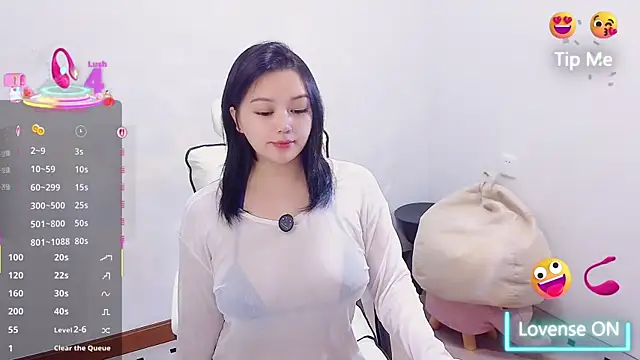 small Eva online show from 12/19/25, 03:03