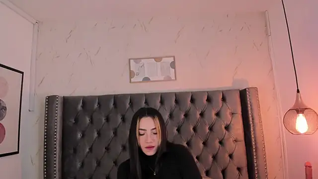 Kim Blane online show from 12/03/25, 03:40