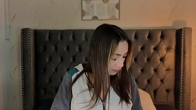 Kim Blane online show from 04/19/26, 03:29