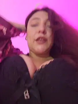 VickyHoult online show from 05/02/26, 12:49