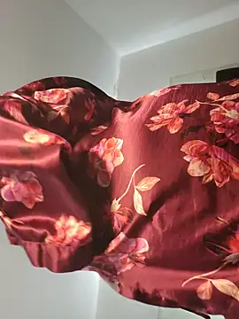 VickyHoult online show from 12/22/25, 07:36