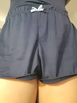 VickyHoult online show from 12/03/25, 07:35