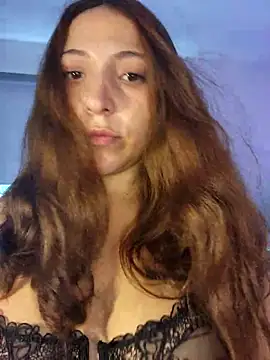 Snapshot of VickyHoult chatting on 03/14/25, 08:49 VickyHoult online show from 03/14/25, 08:49