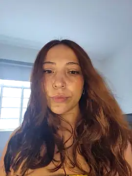 Snapshot of VickyHoult chatting on 03/18/25, 08:26 VickyHoult online show from 03/18/25, 08:26