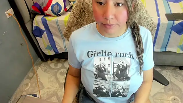 Tiffany teressa online show from 12/19/25, 05:15