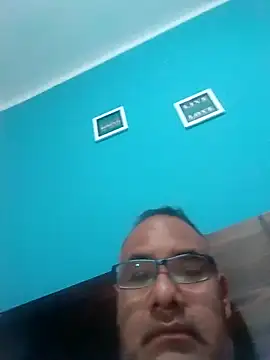 PhillDrake11 online show from 11/28/25, 04:01