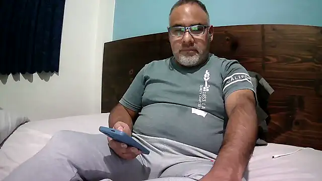 PhillDrake11 online show from 03/27/26, 03:04