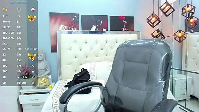 pearl weet online show from 10/14/25, 06:19