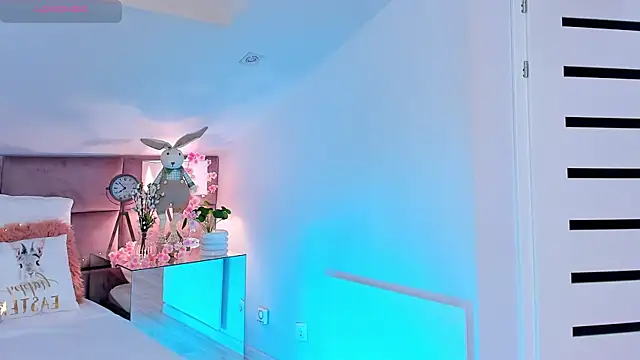 MiaMuse online show from 04/02/26, 07:20