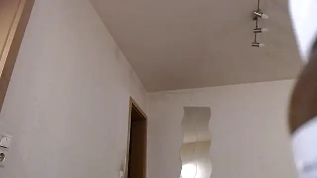 sexymann92 online show from 10/29/25, 07:46