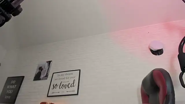 Roxahank online show from 03/21/26, 06:12