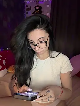 Snapshot of YreneRay chatting on 03/31/26, 10:06 YreneRay online show from 03/31/26, 10:06