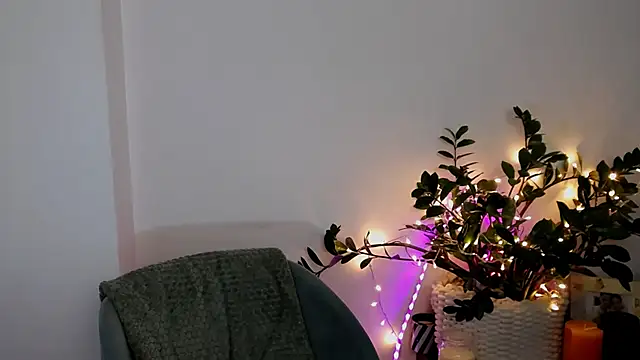 Xentthia online show from 02/06/25, 03:52