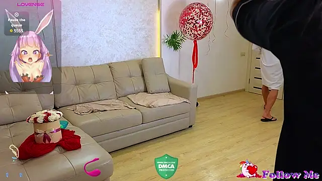 Snapshot of Rabbits_couplee chatting on 02/16/25, 01:58 Rabbits couplee online show from 02/16/25, 01:58