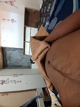 raji9290 online show from 02/17/25, 07:01