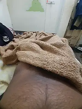 raji9290 online show from 01/14/26, 12:36