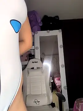 NibiruNairobi69 online show from 11/27/25, 12:00