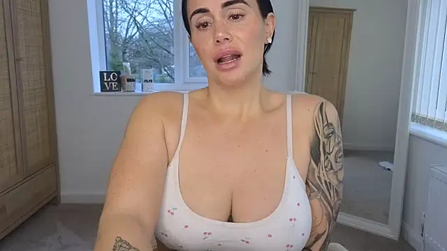 LibbyLoveHeartx online show from 02/12/26, 08:36