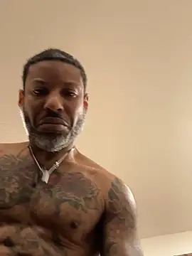 Snapshot of SlightEvidence chatting on 01/08/25, 11:10 SlightEvidence online show from 01/08/25, 11:10