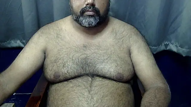 Snapshot of hairysubcub_70 chatting on 06/03/26, 10:27 hairysubcub 70 online show from 06/03/26, 10:27