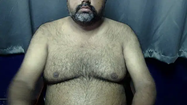 Snapshot of hairysubcub_70 chatting on 07/04/26, 07:04 hairysubcub 70 online show from 07/04/26, 07:04