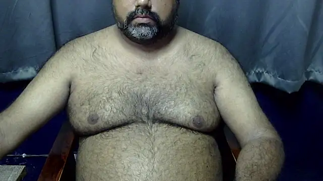 Snapshot of hairysubcub_70 chatting on 07/05/26, 07:04 hairysubcub 70 online show from 07/05/26, 07:04
