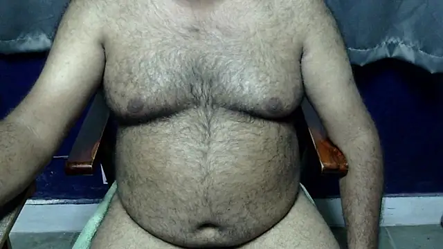 Snapshot of hairysubcub_70 chatting on 06/04/26, 05:06 hairysubcub 70 online show from 06/04/26, 05:06