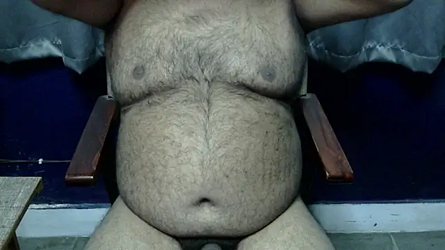 hairysubcub 70 online show from 12/17/25, 07:46