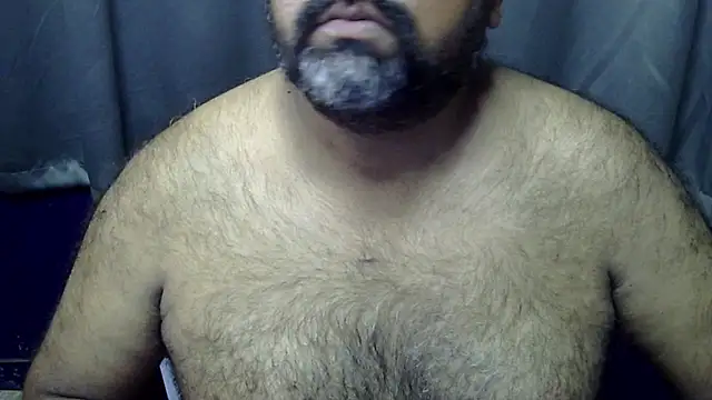 Snapshot of hairysubcub_70 chatting on 07/11/26, 06:24 hairysubcub 70 online show from 07/11/26, 06:24