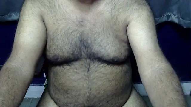 Snapshot of hairysubcub_70 chatting on 06/02/26, 07:08 hairysubcub 70 online show from 06/02/26, 07:08