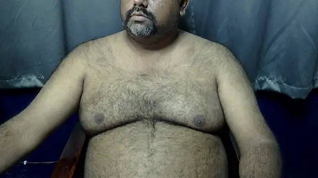 hairysubcub 70 online show from 12/16/25, 07:45