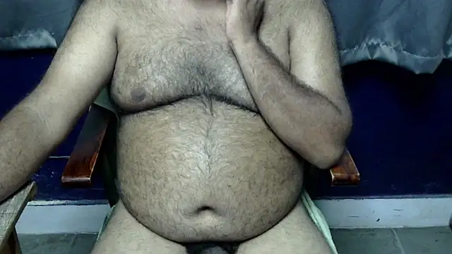 Snapshot of hairysubcub_70 chatting on 06/16/26, 08:25 hairysubcub 70 online show from 06/16/26, 08:25