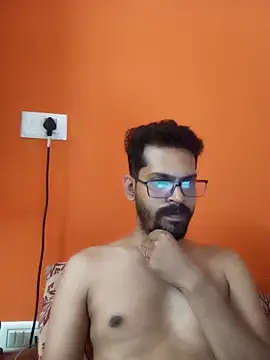 arhan3043 online show from 10/10/25, 09:54