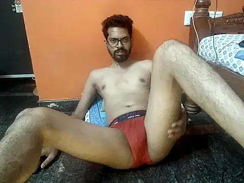 arhan3043 online show from 11/03/25, 12:09