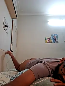 love4shownude online show from 10/18/25, 04:47