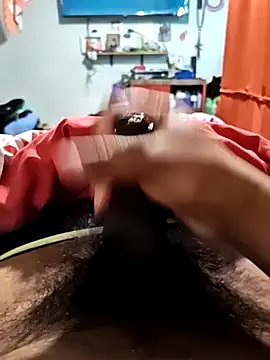 Snapshot of Gerardo31017 chatting on 10/06/25, 02:35 Gerardo31017 online show from 10/06/25, 02:35