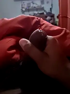 Snapshot of Gerardo31017 chatting on 09/19/25, 06:28 Gerardo31017 online show from 09/19/25, 06:28