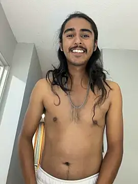 Snapshot of jrrichforever chatting on 11/02/25, 05:45 jrrichforever online show from 11/02/25, 05:45