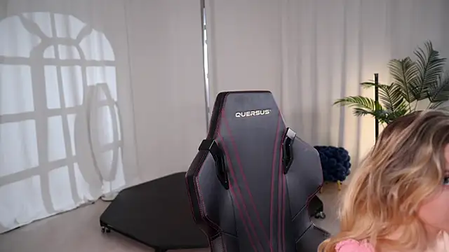 KittyCaitlin online show from 08/06/26, 09:32